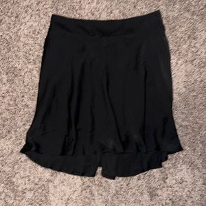 Flowey black silk skirt with elastic band